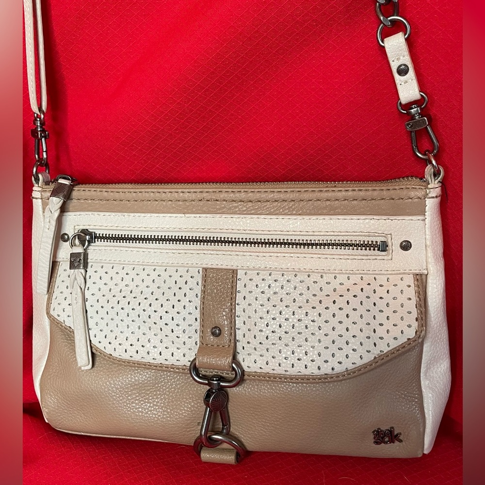 👜 The Sak Leather Crossbody with Adjustable Strap. Tan and Cream Color. 👜
